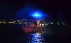 Αποκολλήθηκε το μικρό κρουαζιερόπλοιο που είχε προσαράξει στην Κισηριά Φούρνων
