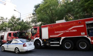 Θεσσαλονίκη: Φωτιά σε σταθμευμένα οχήματα στην Καλαμαριά