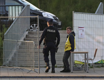 Πυροβολισμοί σε τέμενος στη Νορβηγία, βαριά οπλισμένος ο δράστης