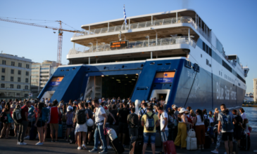 40.395 επιβάτες αναχώρησαν χθες από τον Πειραιά για τα νησιά του Αιγαίου