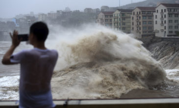 Τουλάχιστον 44 οι νεκροί από το διπλό πλήγμα του τυφώνα στην Κίνα