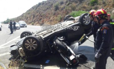 Σοκαριστικό τροχαίο στην Κρήτη: Μηχανή «καρφώθηκε» σε αυτοκίνητο, ένας νεκρός
