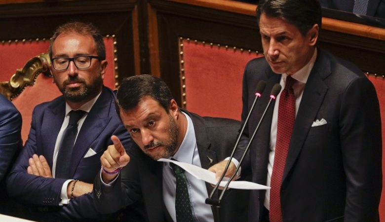 Παραιτήθηκε ο πρωθυπουργός της Ιταλίας Τζουζέπε Κόντε