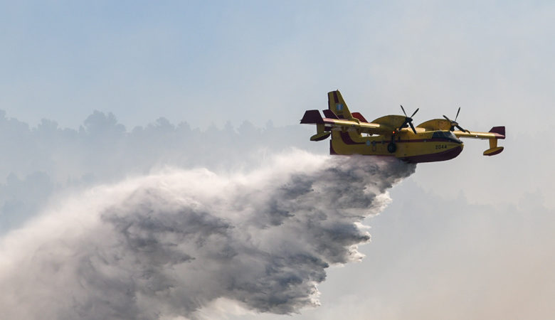 Πιλότοι καναντέρ: Η Παναγιά μας βοήθησε στη φωτιά της Εύβοιας