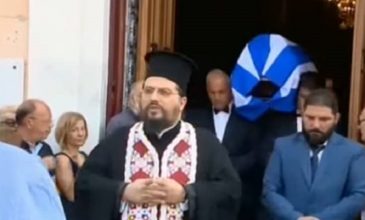 Σε κλίμα οδύνης η κηδεία του χειριστή του ελικοπτέρου στον Πόρο