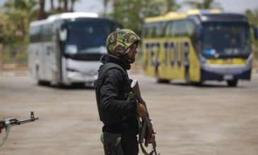Ένοπλος άνοιξε πυρ σε λεωφορείο στην Ιορδανία
