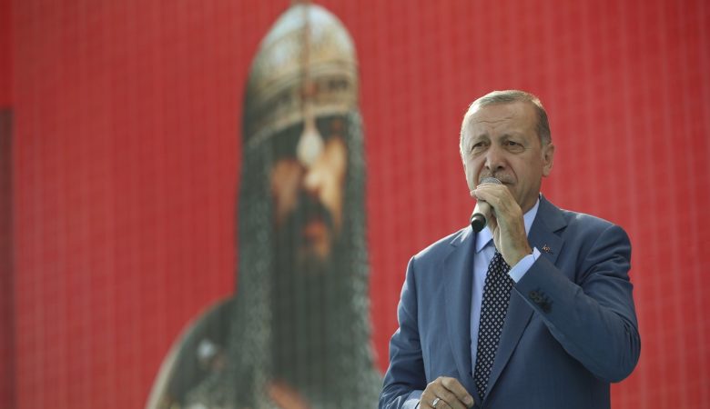 Οι Τούρκοι γιορτάζουν τη νίκη επί των Βυζαντινών στο Μαντζικέρτ: Ακόμα νιώθουν τις επιπτώσεις