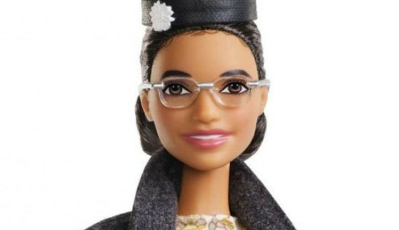 Η Αμερικανίδα ακτιβίστρια Ρόζα Παρκς έγινε κούκλα Barbie