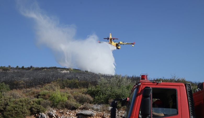 Υψηλός κίνδυνος πυρκαγιάς το Σάββατο σε τέσσερις Περιφέρειες