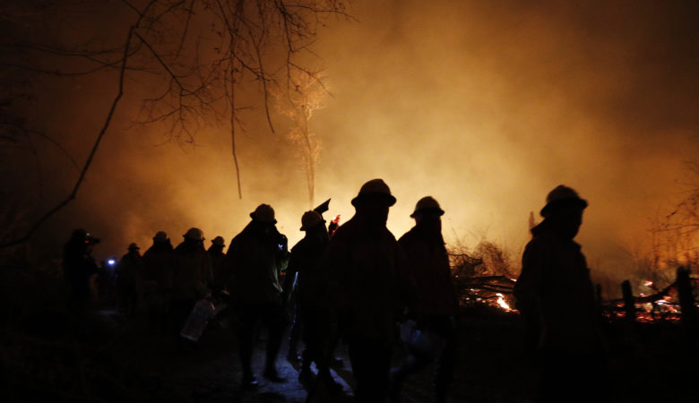 Αμαζόνιος: Συνεχίζει να φλέγεται, 2.000 νέες πυρκαγιές