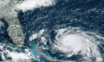 Η τροπική καταιγίδα «Ησαΐας» πλησιάζει τις ακτές της Φλόριντα