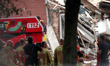 Κατέρρευσαν σπίτια στην Αμβέρσα από ισχυρή έκρηξη