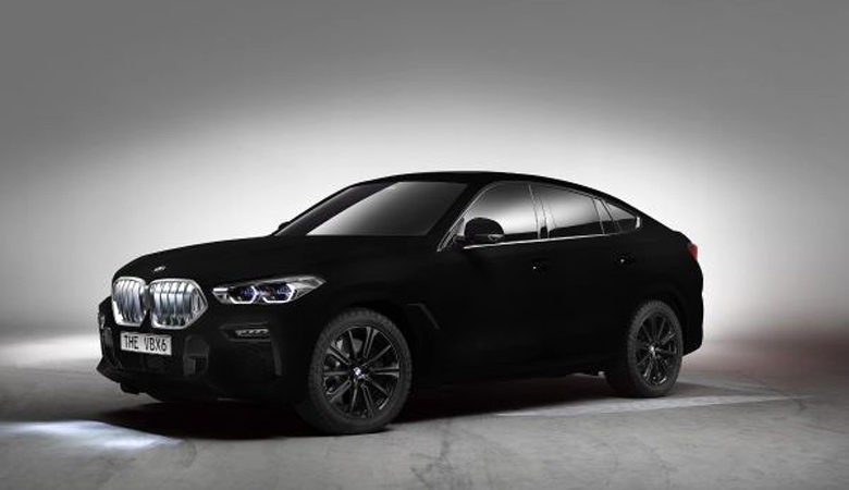 H 3η γενιά BMW X6 σε απόλυτο μαύρο χρώμα