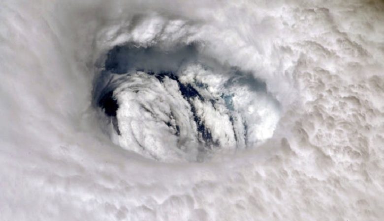 Το «μάτι» του τυφώνα Ντόριαν όπως φαίνεται από το Διάστημα