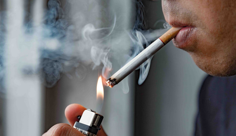 Σε ποια πόλη ο δήμαρχος σχεδιάζει να απαγορεύσει τελείως το κάπνισμα στο κέντρο της