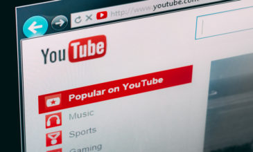 Η ρωσική υπηρεσία ελέγχου των τηλεπικοινωνιών απειλεί να μπλοκάρει το YouTube
