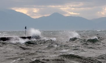 Κακοκαιρία: Θυελλώδεις άνεμοι έπνεαν με 143 χλμ/ώρα στη νότια Εύβοια και 111 χλμ/ώρα στην Πάρνηθα