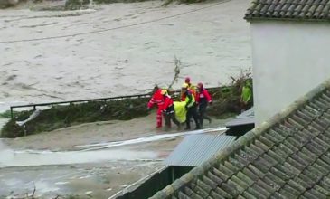 Αυξάνεται ο αριθμός των θυμάτων από τις πλημμύρες στην Ισπανία