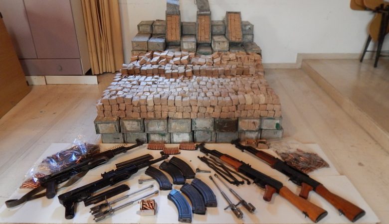 Κύκλωμα εμπορίας Kalashnikov εξάρθρωσε η ΕΛ.ΑΣ. στην Κρήτη