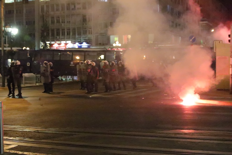 Ένταση και χημικά στην πορεία στη μνήμη του Παύλου Φύσσα