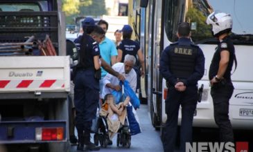 Στην Κόρινθο μεταφέρονται οι μετανάστες από τις καταλήψεις της Αχαρνών