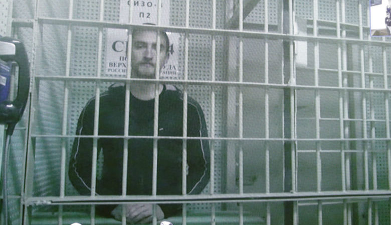 Βγήκε από το κέντρο κράτησης ο ηθοποιός Πάβελ Ουστίνοφ