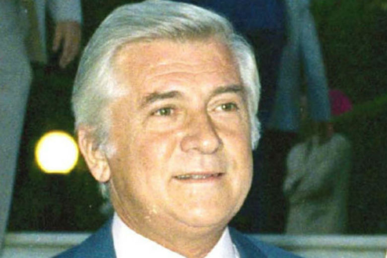 «Όχι» της οικογένειας του Παύλου Μπακογιάννη στη μετονομασία του σταθμού