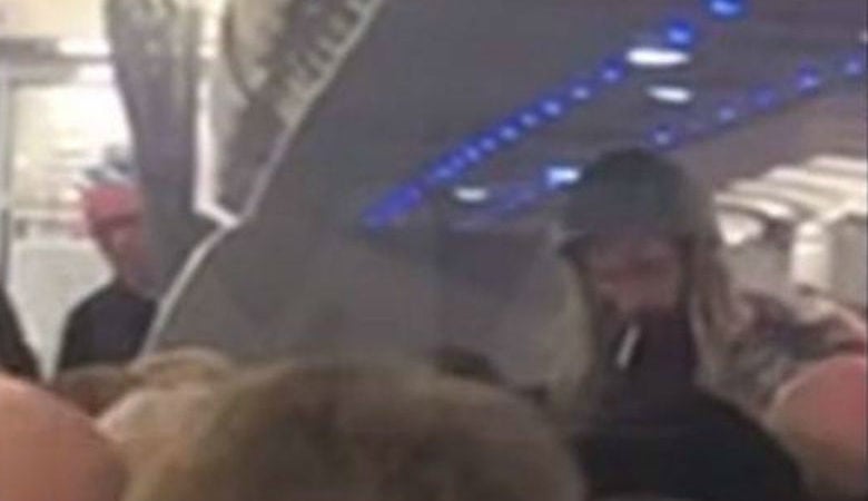 ΗΠΑ: Ανδρας κάπνισε μαριχουάνα μέσα σε αεροπλάνο