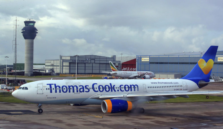 Χρεοκόπησε η Thomas Cook, αποκλεισμένοι στα αεροδρόμια χιλιάδες ταξιδιώτες
