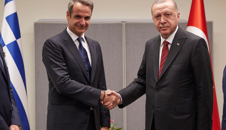 Επικροτεί ο Τούρκος πρέσβης την τηλεφωνική επικοινωνία Μητσοτάκη-Ερντογάν για το μεταναστευτικό