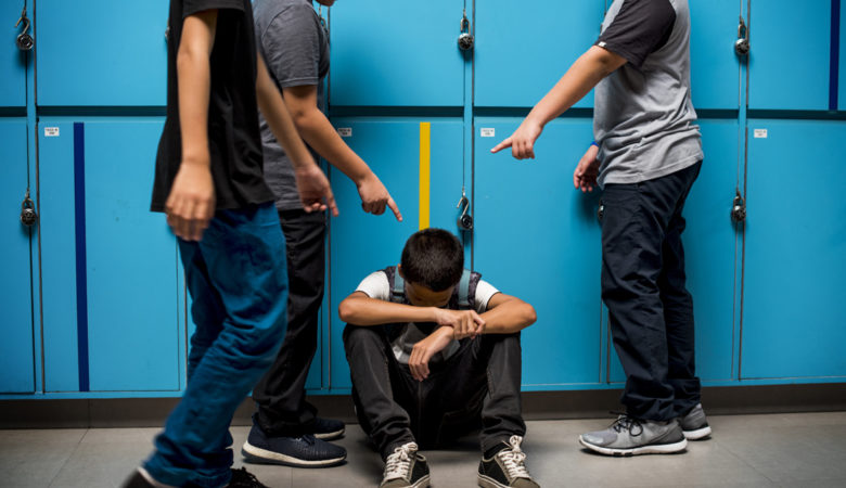 Bullying: Ποια χαρακτηριστικά είναι πιθανό να έχουν οι γονείς των παιδιών – εκφοβιστών