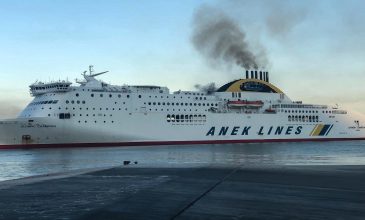 Μνήμες από το Norman Atlantic ξύπνησε η πυρκαγιά στο πλοίο στην Ηγουμενίτσα, εικόνες από την επιχείρηση της Πυροσβεστικής