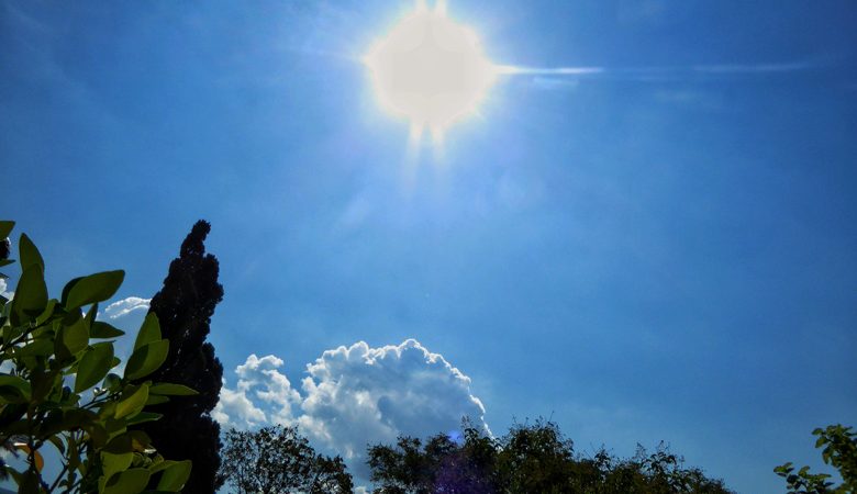 Καιρός: Ηλιοφάνεια στη χώρα με ανεβασμένες θερμοκρασίες