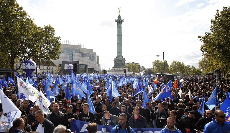 Διαδήλωση Γάλλων αστυνομικών για τις συνθήκες εργασίας τους