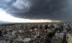 Έκτακτο δελτίο επιδείνωσης του καιρού: Πού αναμένονται κατά τόπους ισχυρές βροχές και καταιγίδες