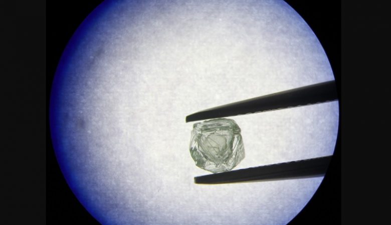 Ένα μοναδικό διαμάντι-«μήτρα» ανακαλύφθηκε στη Ρωσία