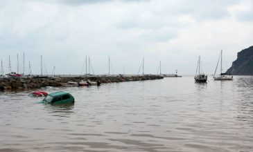 Σκόπελος: Να κηρυχθεί σε κατάσταση έκτακτης ανάγκης λόγω κακοκαιρίας ζητά ο δήμος