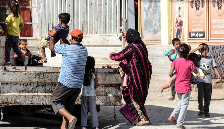 Οι Κούρδοι ζητούν «ανθρωπιστικό διάδρομο» για να απομακρυνθούν οι άμαχοι