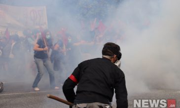 Ένταση και χημικά στο φοιτητικό συλλαλητήριο στο κέντρο της Αθήνας