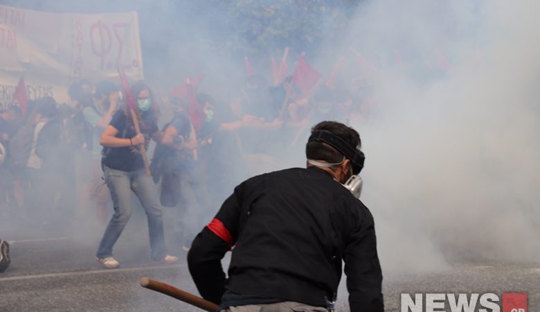 Ένταση και χημικά στο φοιτητικό συλλαλητήριο στο κέντρο της Αθήνας