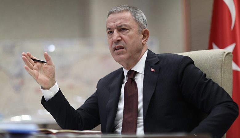 Τουρκία: Ο Ακάρ είπε στον Ρώσο ομόλογό του ότι πρέπει να υπάρξει κατάπαυση του πυρός στην Ουκρανία