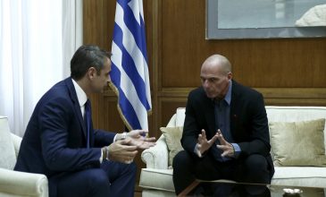 Θετικός στην ψήφο των αποδήμων Ελλήνων ο Βαρουφάκης