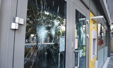 Επιθέσεις σε τρεις τράπεζες στη Θεσσαλονίκη