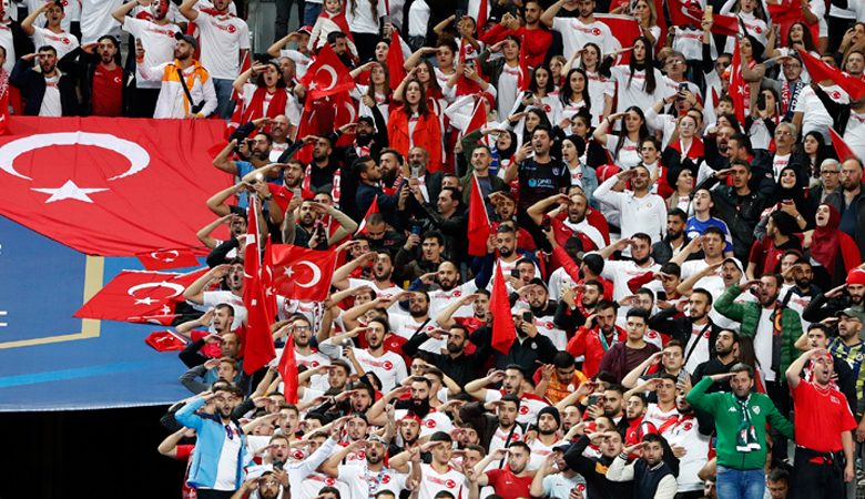 Τούρκοι οπαδοί στο Twitter του ΠΑΟΚ: Ερχόμαστε για να σας ρίξουμε στα κρύα νερά του Αιγαίου