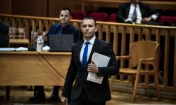 Ηλίας Κασιδιάρης: Το κυβερνητικό «μπλόκο» στην υποψηφιότητά του