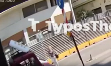 Σοκαριστικό βίντεο: Αυτοκίνητο παρασύρει γυναίκα στη Θεσσαλονίκη