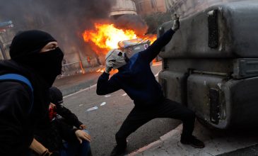 Παρέλυσε η Βαρκελώνη από διαδηλώσεις και επεισόδια