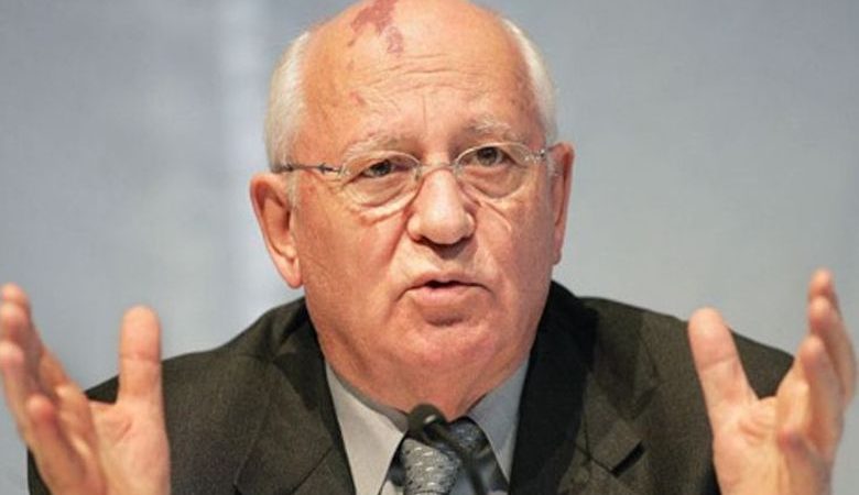 Ο Γκορμπατσόφ καλεί Μόσχα και Oυάσινγκτον να τα βρουν για τα πυρηνικά όπλα  