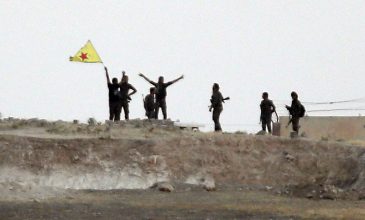 Κουρδικές δυνάμεις άρχισαν να αποχωρούν από περιοχές κοντά στα συροτουρκικά σύνορα