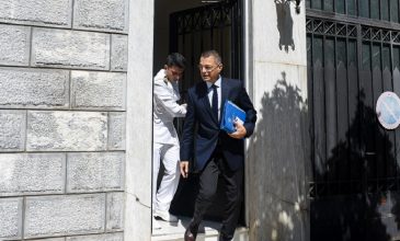 «Δεν αλλάζει κάτι στην εμπλοκή των ενόπλων δυνάμεων στο προσφυγικό»